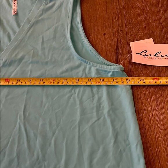Lulu B Cooling UPF 50 Sleeveless V Neck Tank Top Aqua Blue XL NWT resort wear​ - Picture 4 of 12